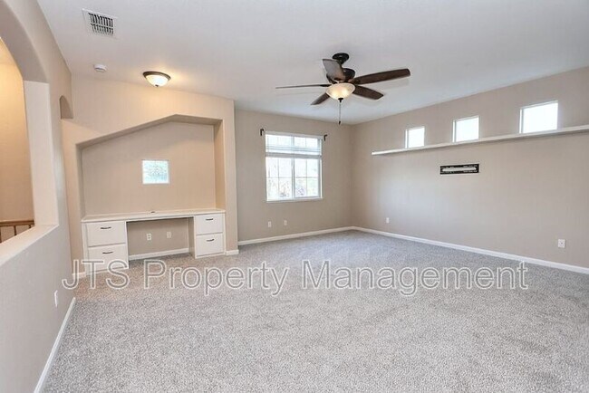 Building Photo - 2040 San Esteban Cir