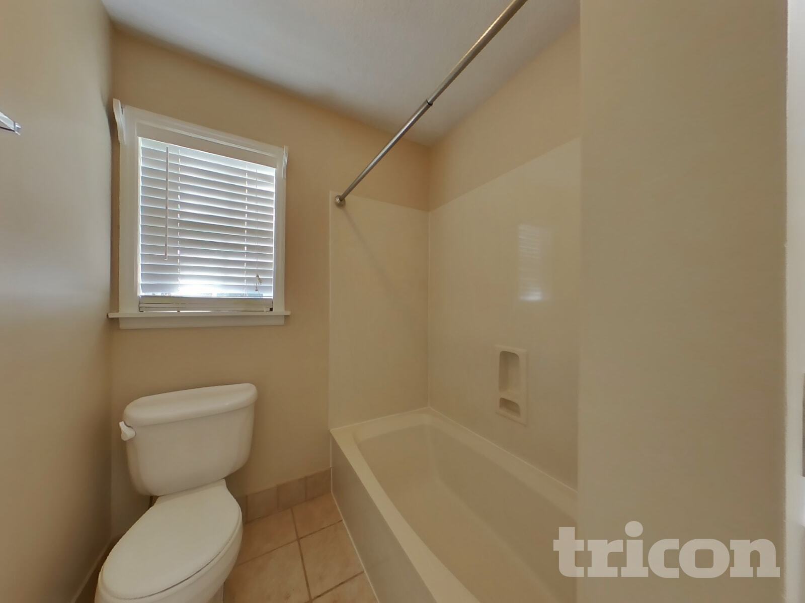 Building Photo - 114 Grassdale Rd