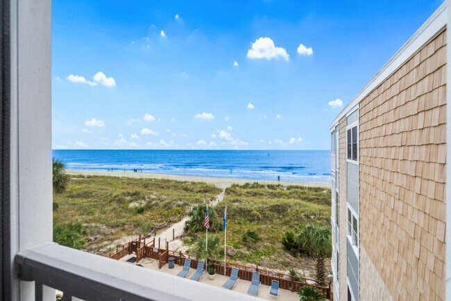 Building Photo - 2405 S Ocean Blvd