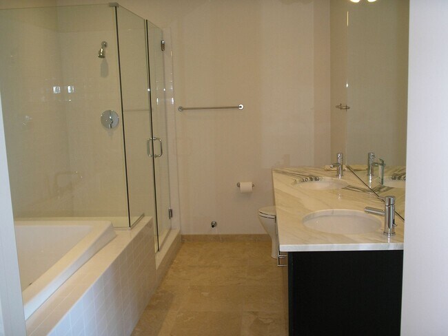 Interior Photo - Sophia's View