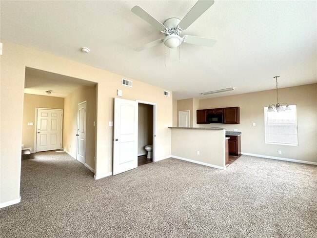 Building Photo - 8706 Torcello St