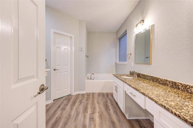 Building Photo - 25419 Hall Meadow Ln