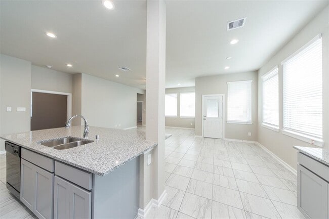 Building Photo - 27225 Southwest Fwy