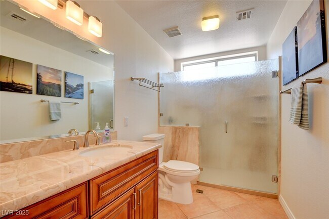 Building Photo - 8528 Crest Hill