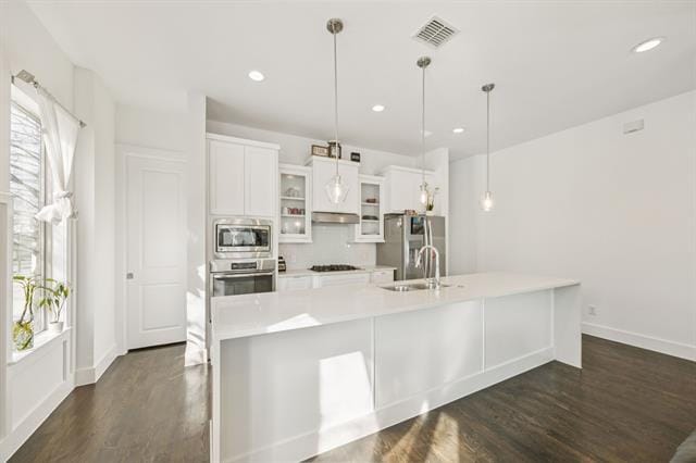 Building Photo - 3002 Zenia Dr