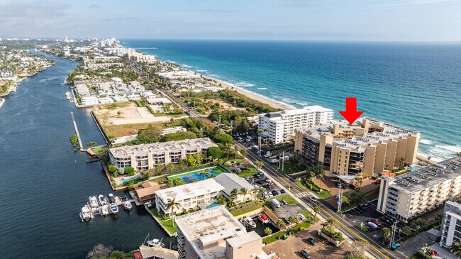 Building Photo - 1167 Hillsboro Mile