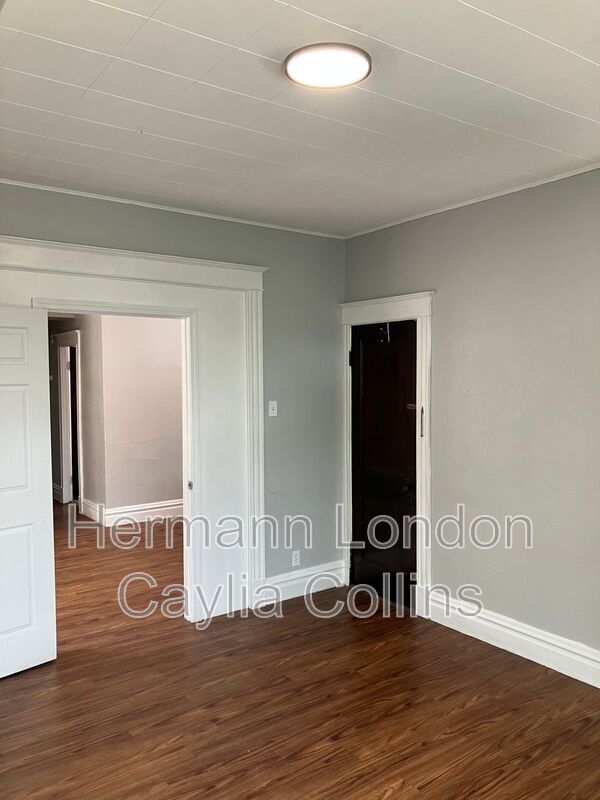 Building Photo - 3715 Bamberger Ave