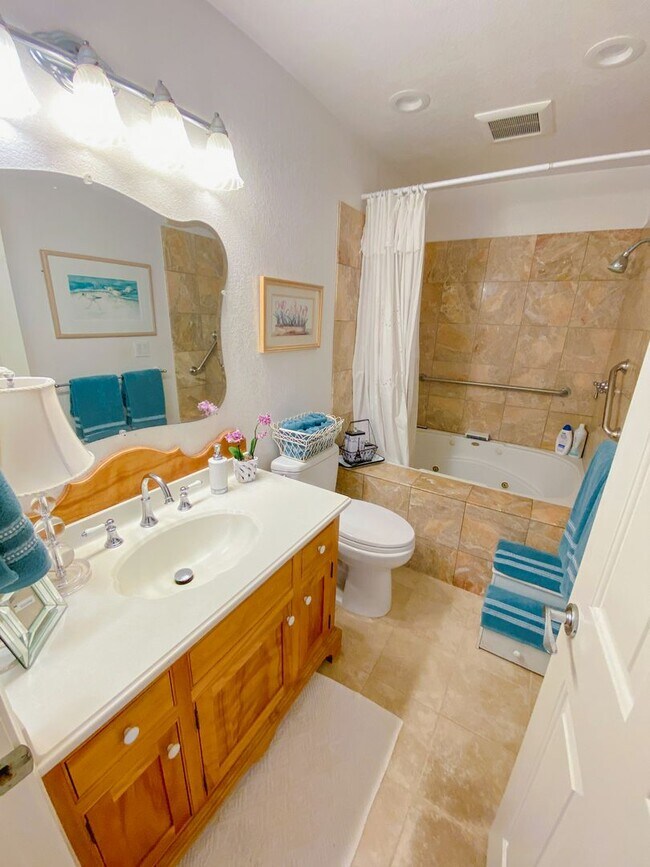 Building Photo - Luxury Polo Field View Condo – 2nd Floor U...