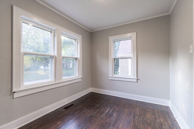 Building Photo - 714 N 39th St