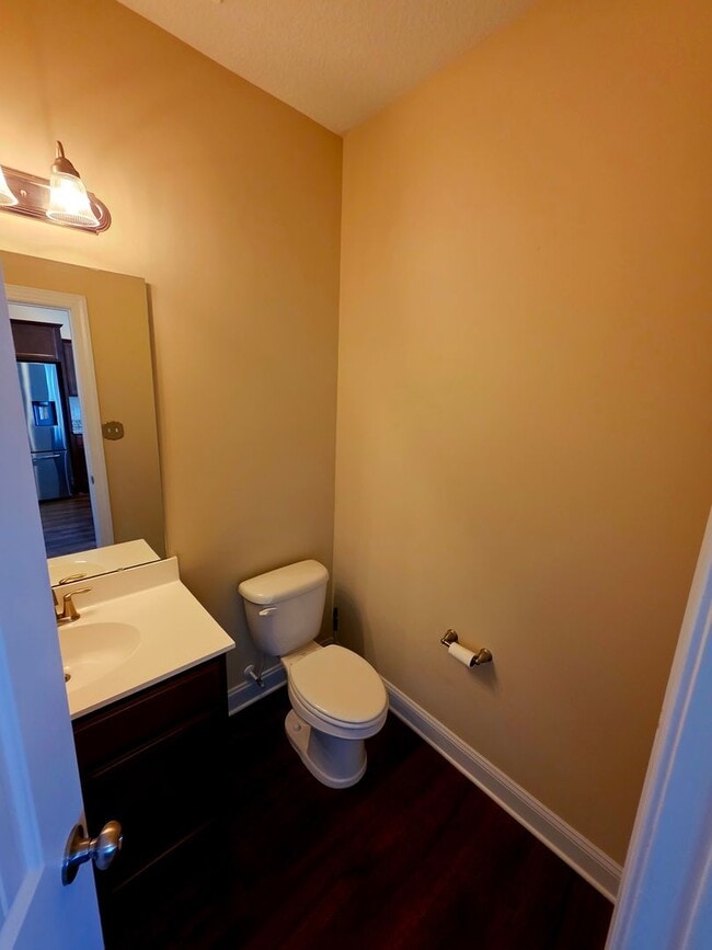 Building Photo - 4 BD in Stateside