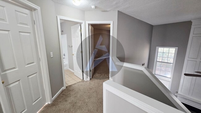 Building Photo - 2106 Clearvista Dr NW