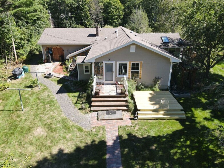 Building Photo - 16 Willey Rd