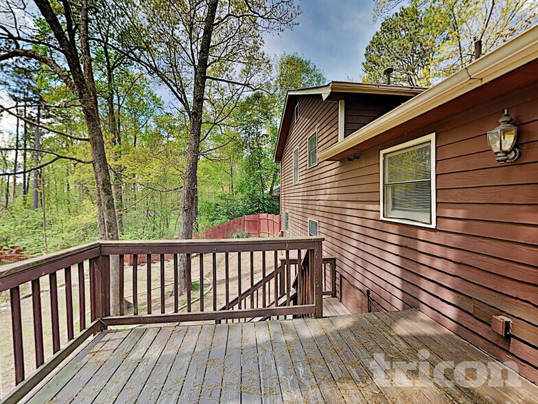 Building Photo - 2515 Ramblewood Ct