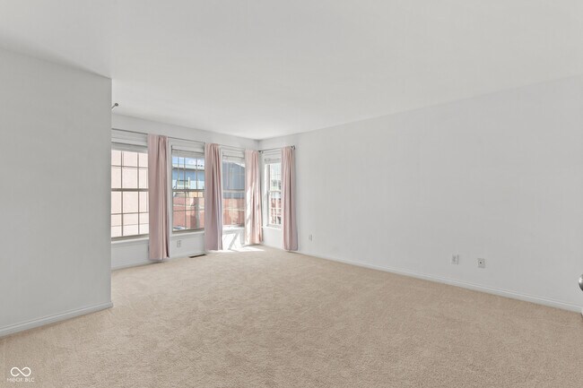 Building Photo - 226 N Cleveland St