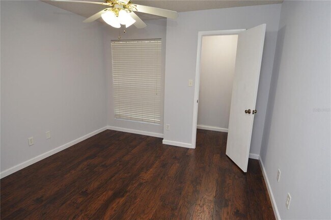 Building Photo - 8635 Mallard Reserve Dr