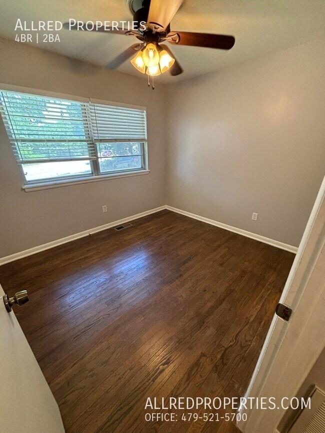 Building Photo - 1627 W Wedington-