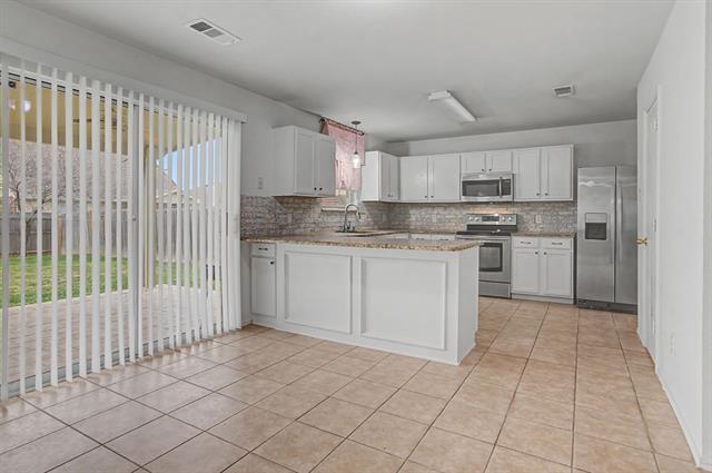 Building Photo - 5016 Meridian Ln