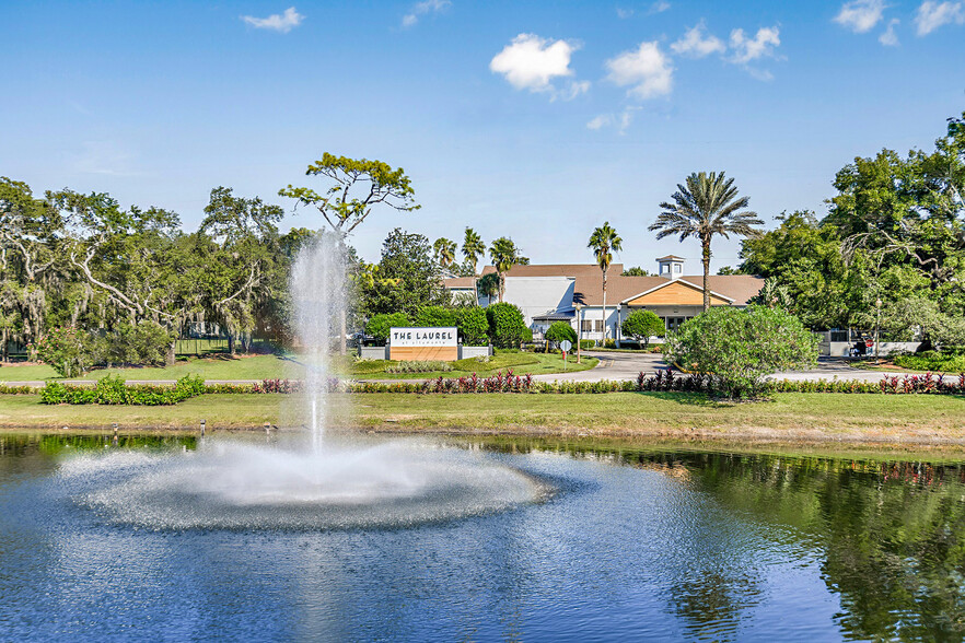 Serene lake - The Laurel at Altamonte