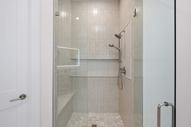 Building Photo - 304 Palm Beach Dr