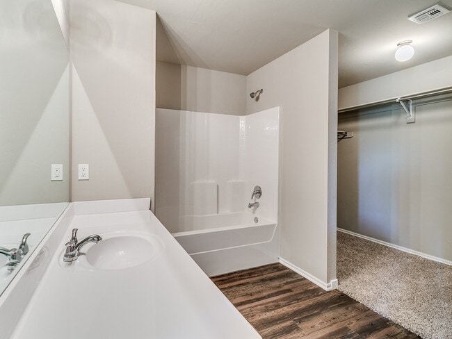 Building Photo - 9817 Glover River Dr