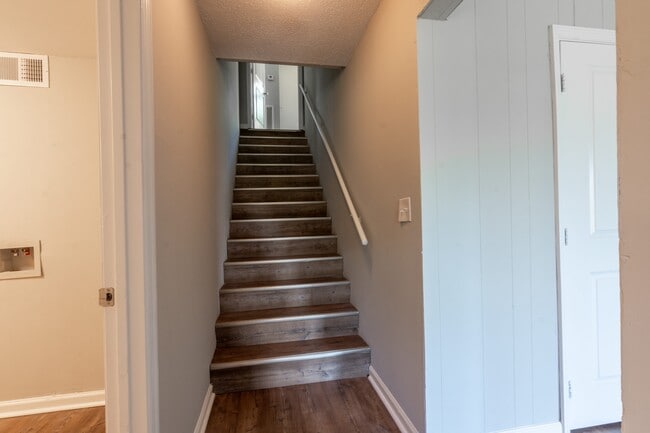 Building Photo - 3960 Arbor Pl Ln