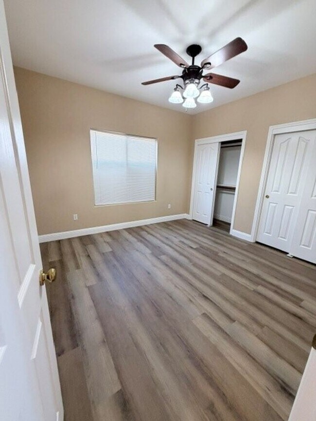 Building Photo - 5009 Glacier Canyon Ct