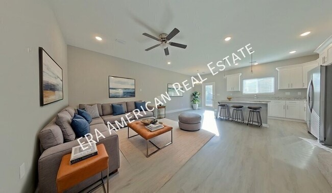 Building Photo - 810 Kenneth Dr