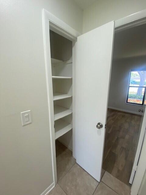 Building Photo - 1100 Cameo Cir