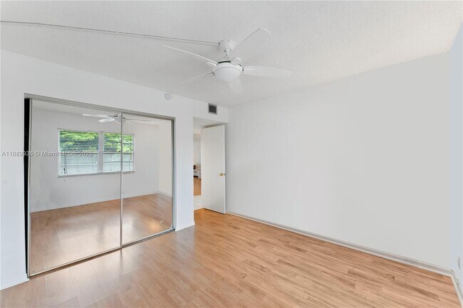 Building Photo - 1704 Andros Isle