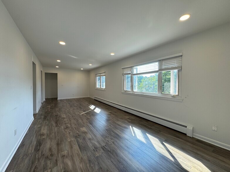 Building Photo - 1432 13th St