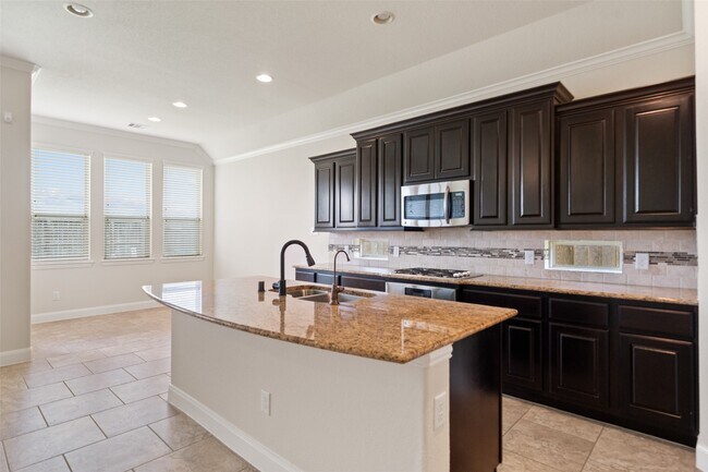 Building Photo - 27330 Aspen Falls Ln