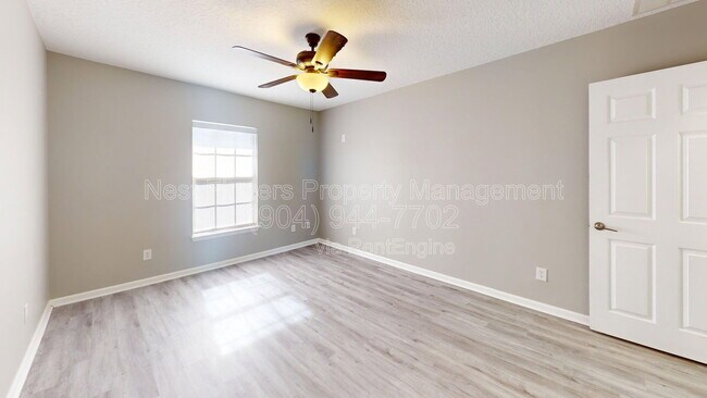 Building Photo - 12383 Tropic Dr