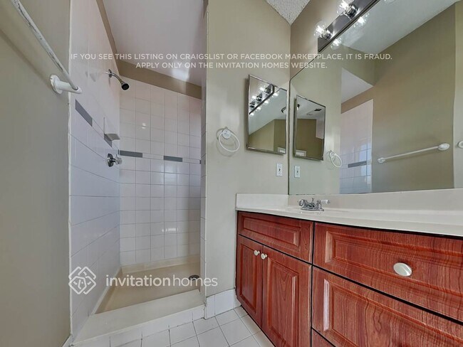 Building Photo - 16554 NW 10th St