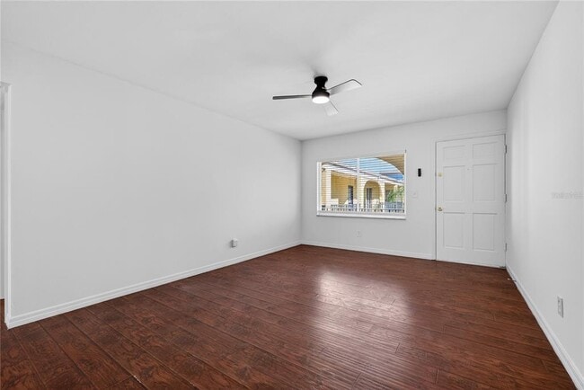 Building Photo - 3206 W Azeele St