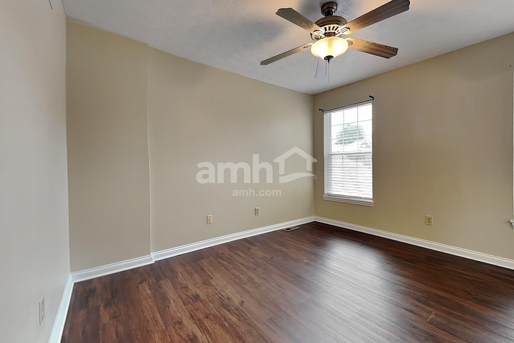 Building Photo - 8254 Rose Petal Dr