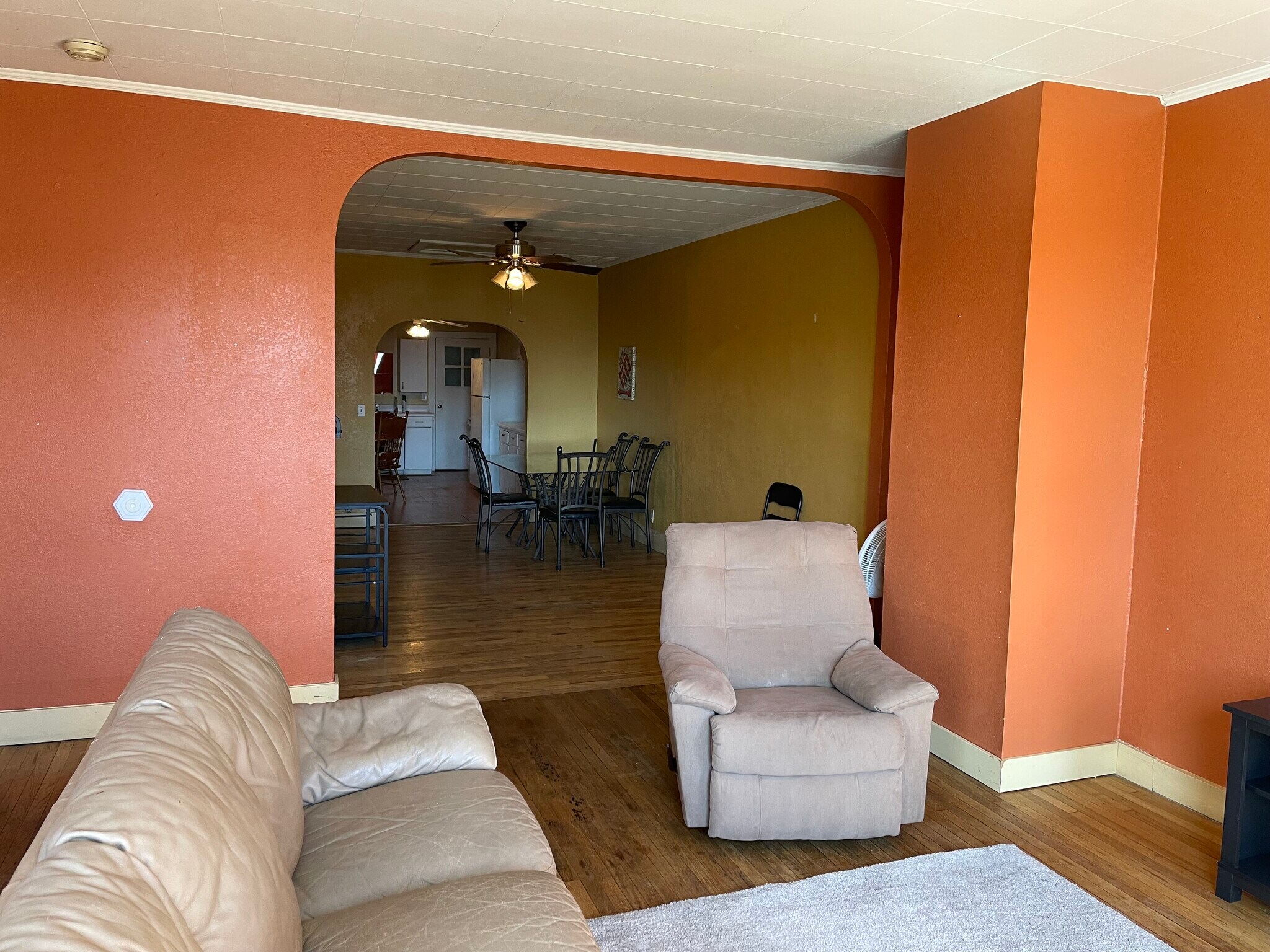 Building Photo - 132 Tecumseh St