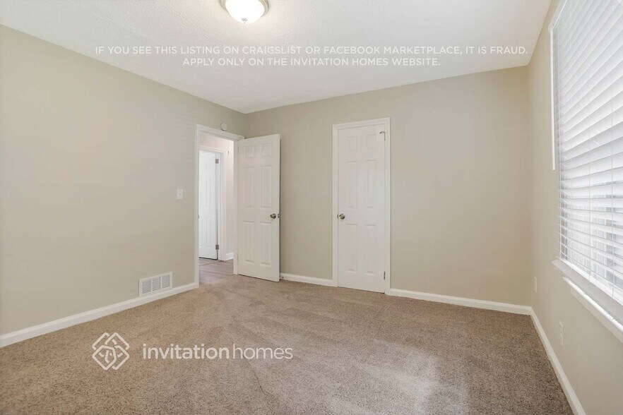 Building Photo - 2710 Ellen Way