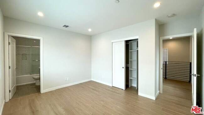 Building Photo - 4937 20th St