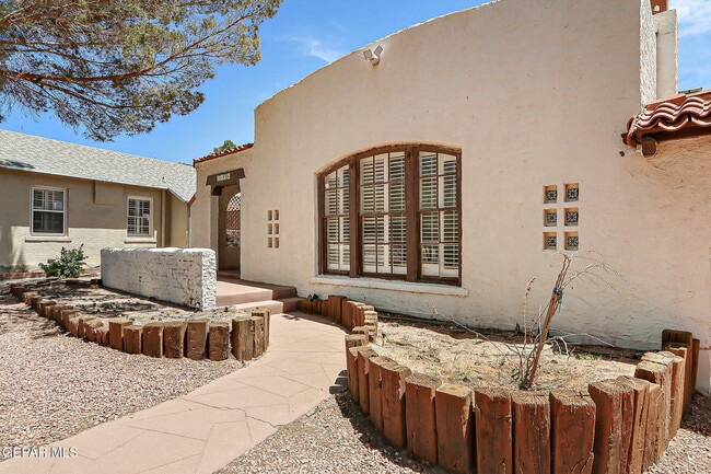 Building Photo - 1104 Madeline Dr
