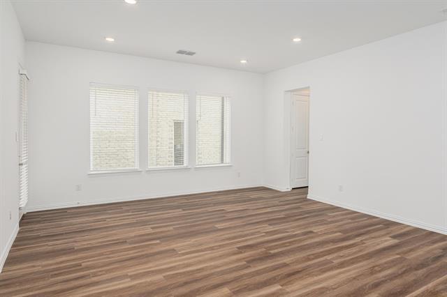Building Photo - 908 Utica Dr