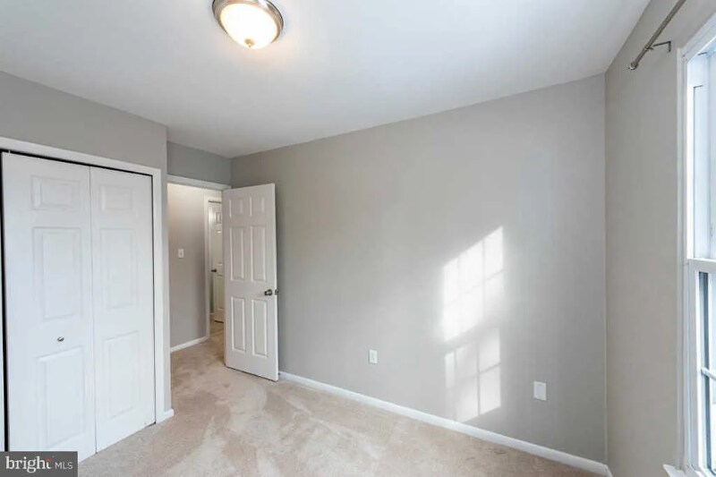Building Photo - 6396 Shaundale Dr
