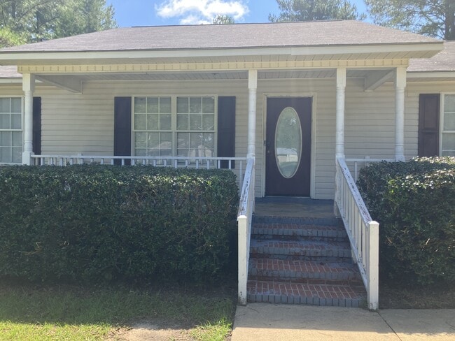 Building Photo - 1051 Gate Cir