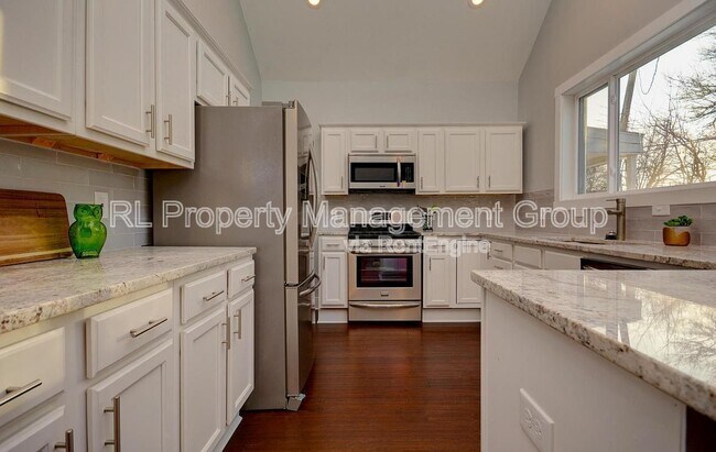 Building Photo - 451 S 22nd St