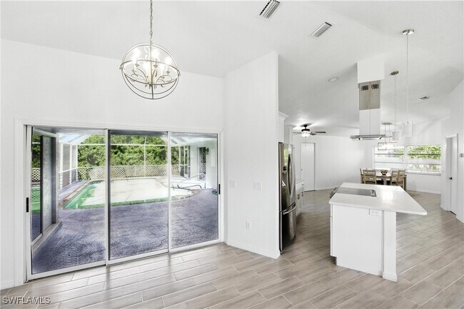 Building Photo - 830 Columbia St