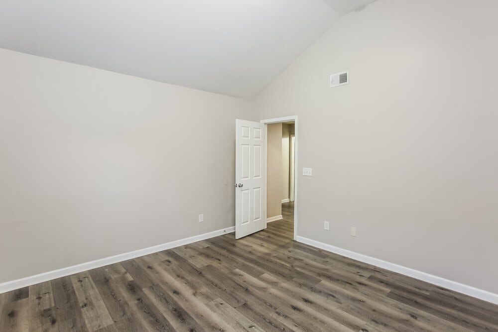 Building Photo - 7124 Fox Point Dr