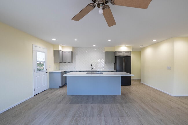 Building Photo - 68-1878-1878 Pau Nani St