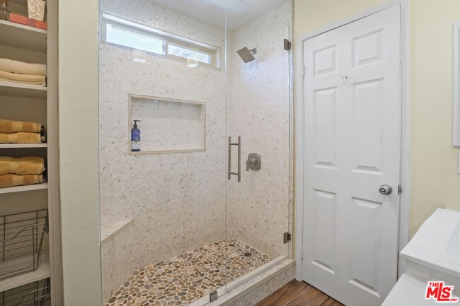 Building Photo - 6505 Dume Dr