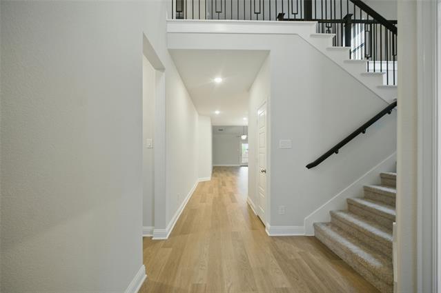 Building Photo - 4323 Hudson St