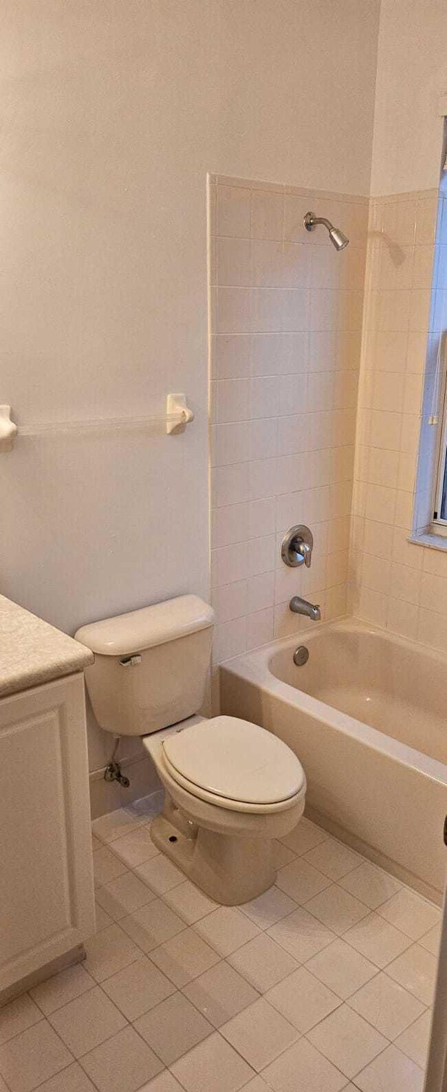 Building Photo - 2609 Shoma Dr