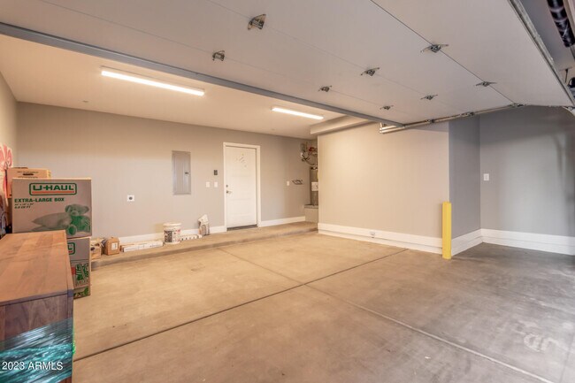 Building Photo - 7550 E Osborn Rd